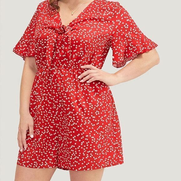BloomChic Hearts Patterned Romper Sz 10 - Picture 1 of 7
